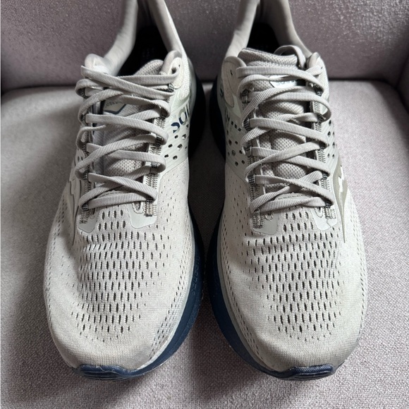 Saucony Ride 17 - Men’s Size 13 Walking/running Shoes  - S20924-242 - Picture 2 of 9